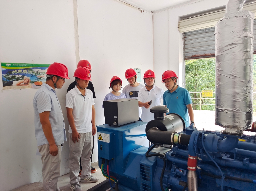 弧門柴油機演習(xí).jpg 弧門柴油機演習(xí).jpg