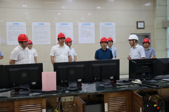 湖南能源監(jiān)管辦黨組成員、副專員劉志成帶隊督導檢查湖南發(fā)展株洲航電分公司安全生產(chǎn)工作